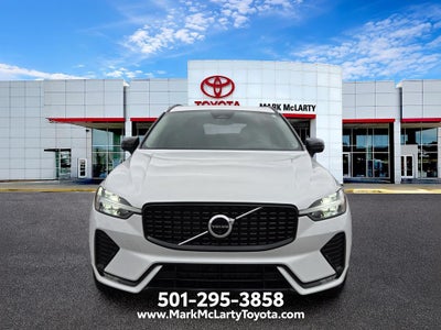 2023 Volvo XC60 B5 Ultimate Dark Theme