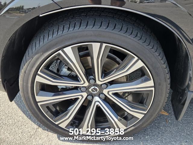 2023 Volvo XC60 B5 Ultimate Bright Theme