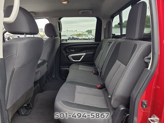 2023 Nissan Titan SV