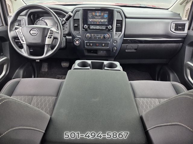 2023 Nissan Titan SV