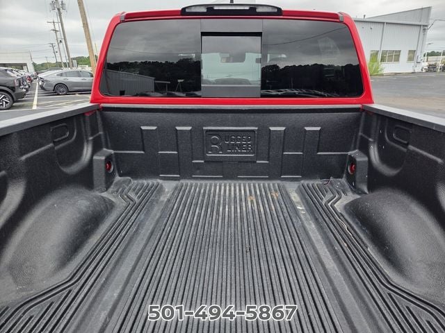 2023 Nissan Titan SV