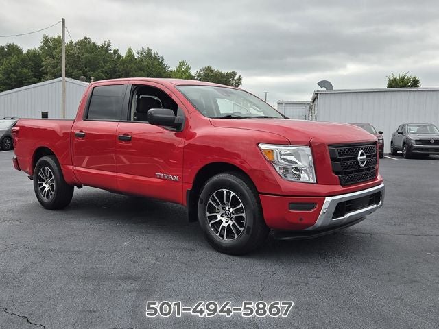 2023 Nissan Titan SV