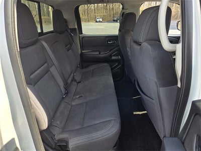 2023 Nissan Frontier SV