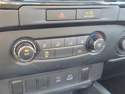 2022 Nissan Frontier SV