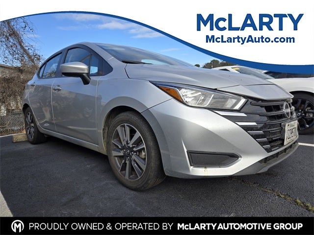 2023 Nissan Versa 1.6 SV