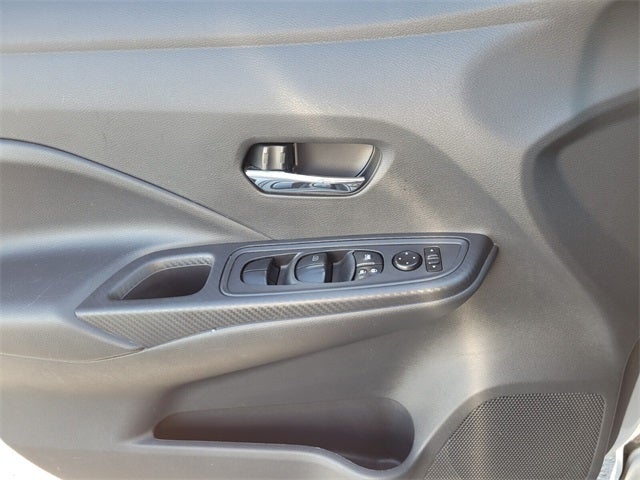 2023 Nissan Versa 1.6 SV