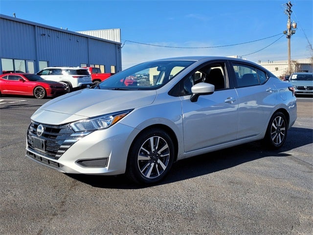 2023 Nissan Versa 1.6 SV