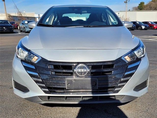 2023 Nissan Versa 1.6 SV