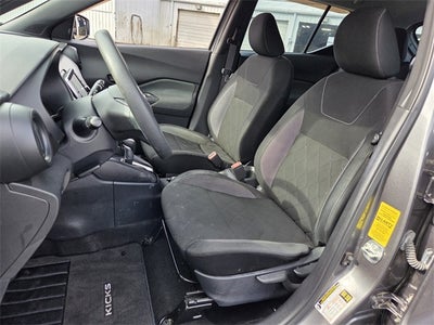 2020 Nissan Kicks S
