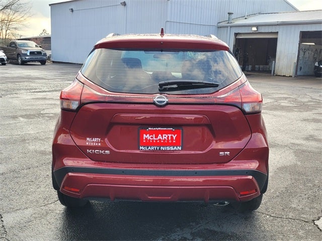 2023 Nissan Kicks SR