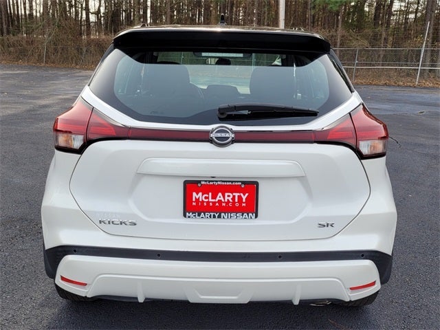 2023 Nissan Kicks SR