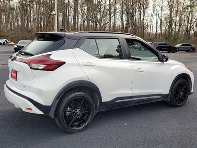 2023 Nissan Kicks SR