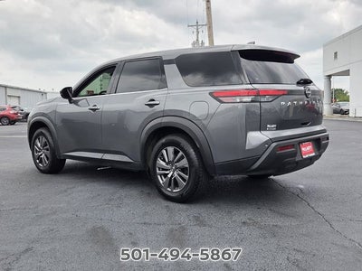 2022 Nissan Pathfinder S