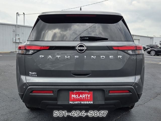 2022 Nissan Pathfinder S