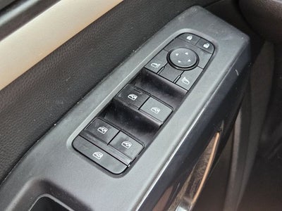 2023 Nissan Pathfinder SV