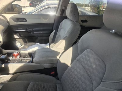 2023 Nissan Pathfinder SV