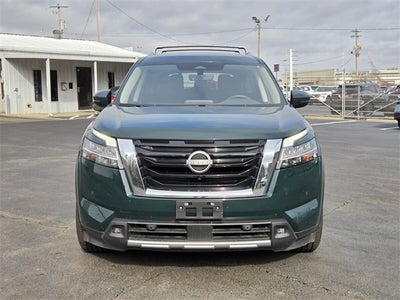 2023 Nissan Pathfinder SL