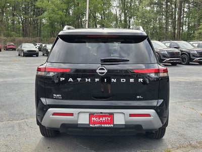 2025 Nissan Pathfinder SL
