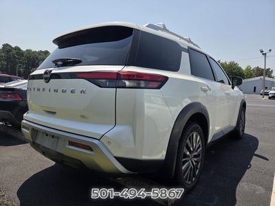 2024 Nissan Pathfinder SL
