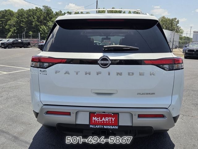 2025 Nissan Pathfinder Platinum