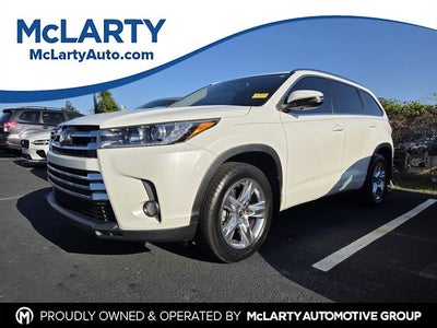 2017 Toyota Highlander Base