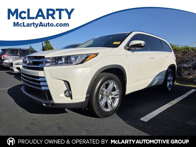 2017 Toyota Highlander Base