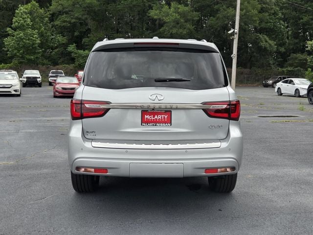 2022 INFINITI QX80 Premium Select