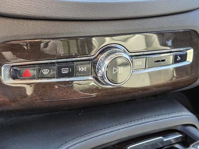 2019 Volvo XC90 T5 Momentum