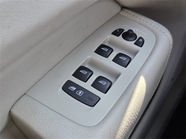 2021 Volvo XC60 T5 Momentum