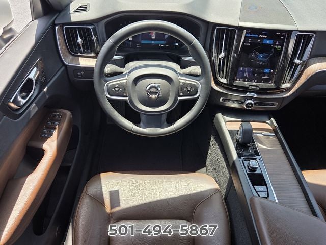 2022 Volvo XC60 B5 Momentum