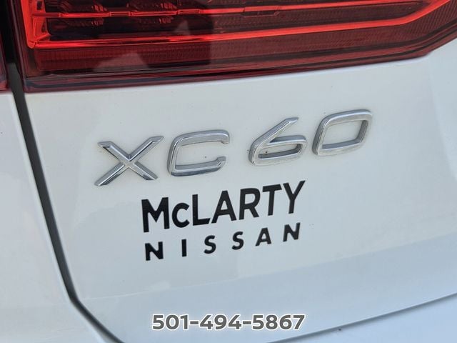 2022 Volvo XC60 B5 Momentum