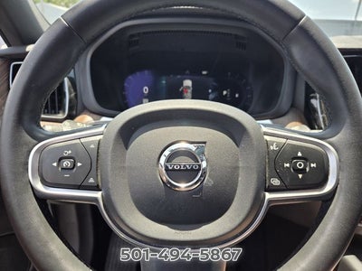 2022 Volvo XC60 B5 Momentum