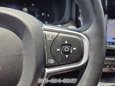 2022 Volvo XC60 B5 Momentum
