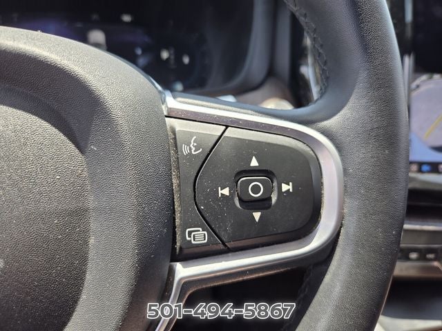 2022 Volvo XC60 B5 Momentum