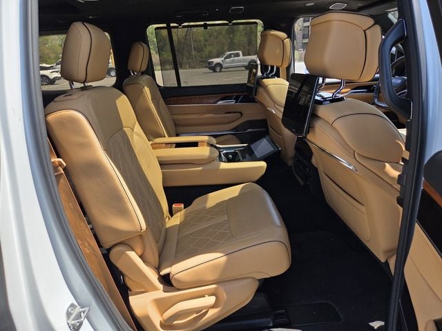 2023 Jeep Grand Wagoneer Series III