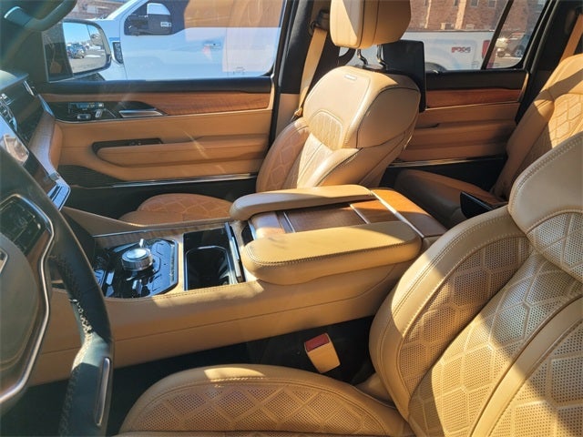 2023 Jeep Grand Wagoneer Series III