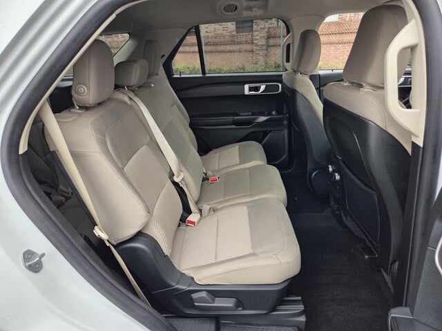 2020 Ford Explorer Base