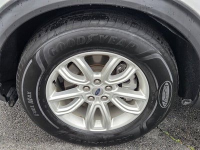 2020 Ford Explorer Base
