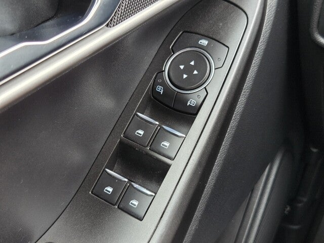 2020 Ford Explorer Base