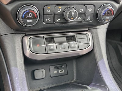 2022 GMC Acadia AT4