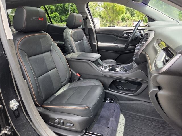 2022 GMC Acadia AT4