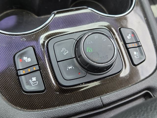 2022 GMC Acadia AT4