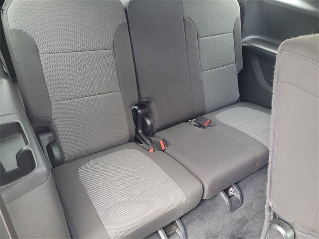 2023 Chevrolet Traverse LT Cloth w/2FL