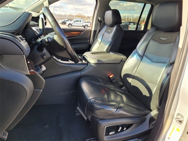 2019 Cadillac Escalade ESV Luxury