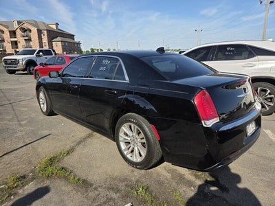 2017 Chrysler 300 Limited