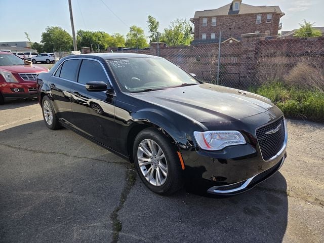 2017 Chrysler 300 Limited