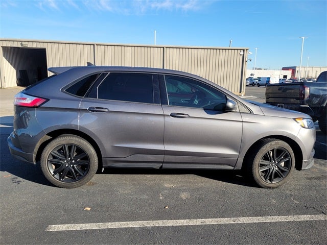 2021 Ford Edge ST Line