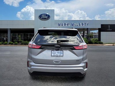 2022 Ford Edge SE