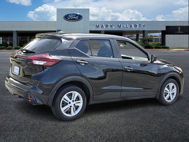 2023 Nissan Kicks S