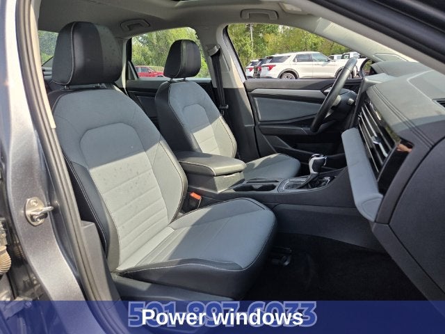 2025 Volkswagen Jetta 1.5T SE